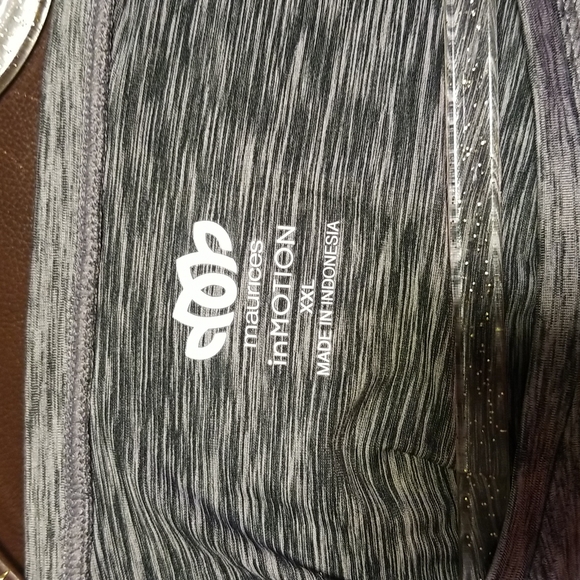 Maurices gray top. XXL. In Motion line, sporty. - Picture 4 of 5